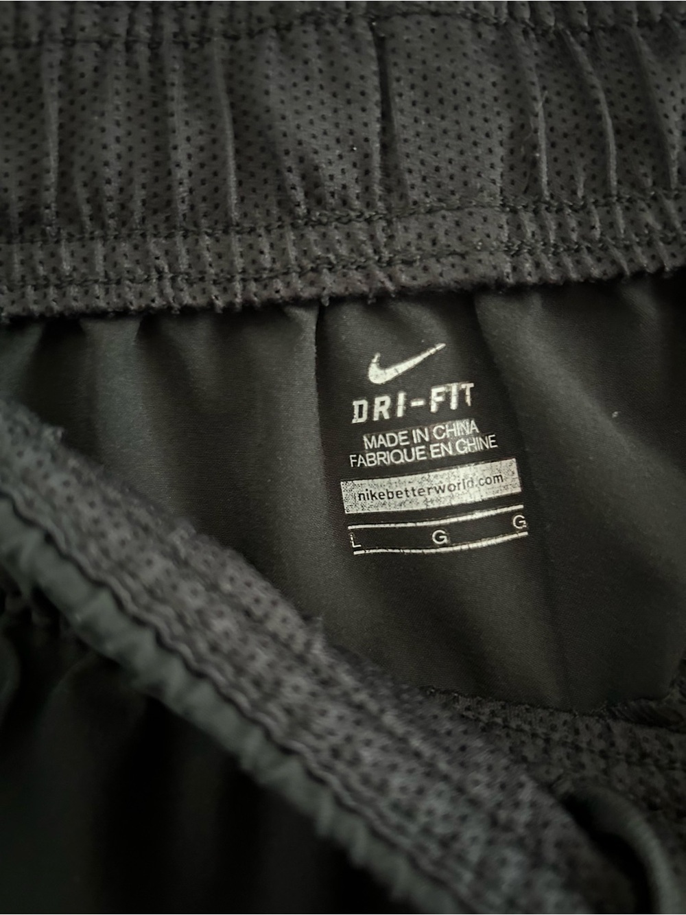 Nike Black Men's Athletic Shorts with Side Pockets - Picture 2 of 3